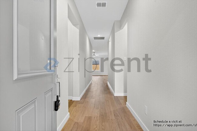 Photo - 1010 Rosemary Hl Dr