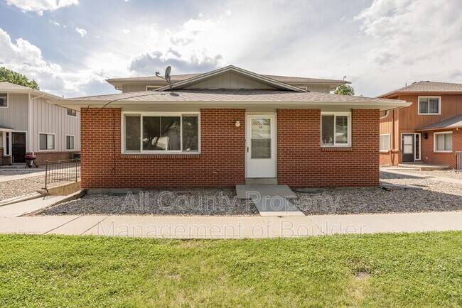 Photo - 2330 Wedgewood Ave Condo Unit 3A