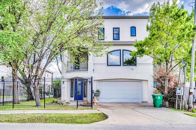 Photo - 4701 Inker St