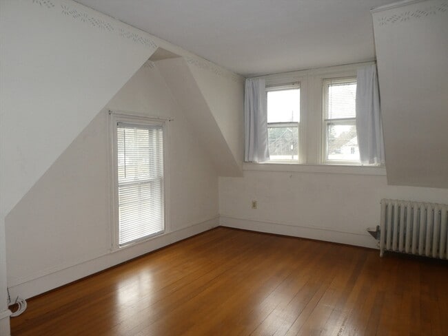 Photo - 231 Pleasant St Unit 2