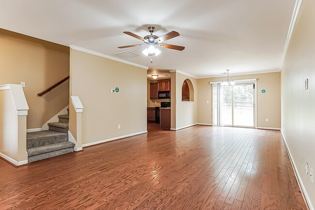 Photo - 160 Briar Ridge Ln