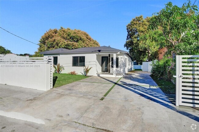 Building Photo - 7943 NW 6th Ave Unit 3 Rental