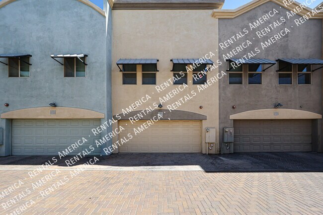 1406 W Main St