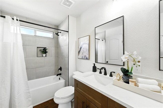 Photo - 18112 Topsail St