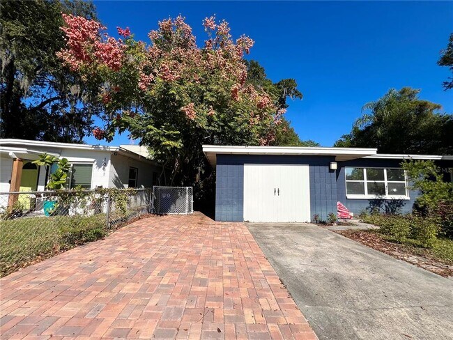 Photo - 1055 Cherokee Ave Casa