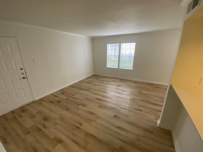 Photo - 12902 Brant Rock Dr Unidad 223