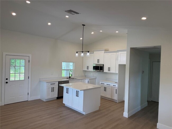 Photo - 17936 State Rd 52