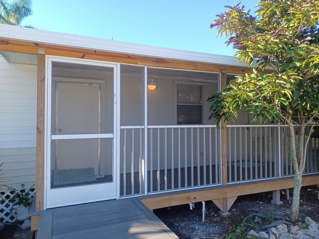 Photo - 5567 Meadowlark Ln