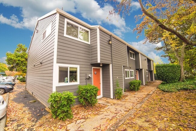 #329 MAPLE VIEW APARTMENTS