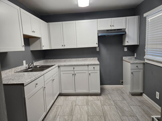 Photo - Charming & Conveniently located 3 bedroom home, 1.5 bath in 38134!