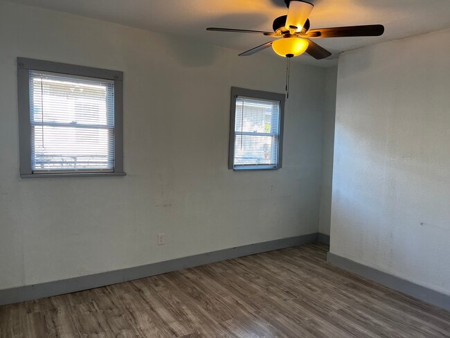 Photo - 1914 W Wildwood Dr Unit B