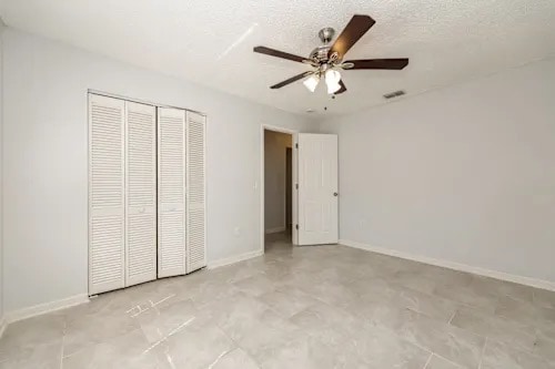 Building Photo - 814 Sandalwood Dr