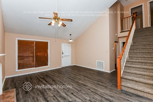 Photo - 3805 Waxwing Cir S