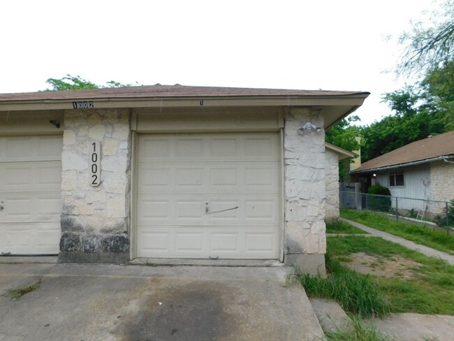 Building Photo - GCC Properties I LP Management Acct2 (1002... Unit B Rental