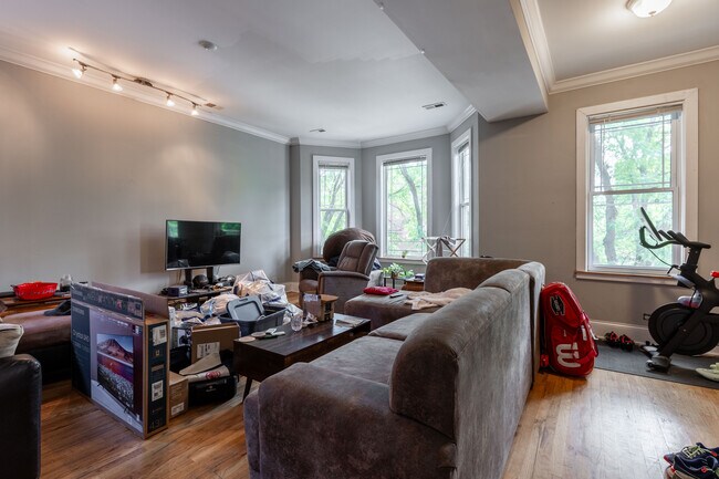 Photo - 1314 W Roscoe St Unit 2
