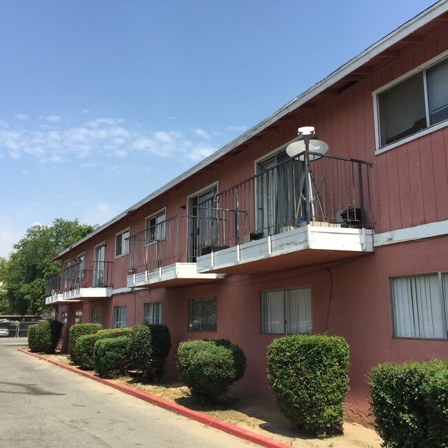 Weber Apartaments - Villa Pines