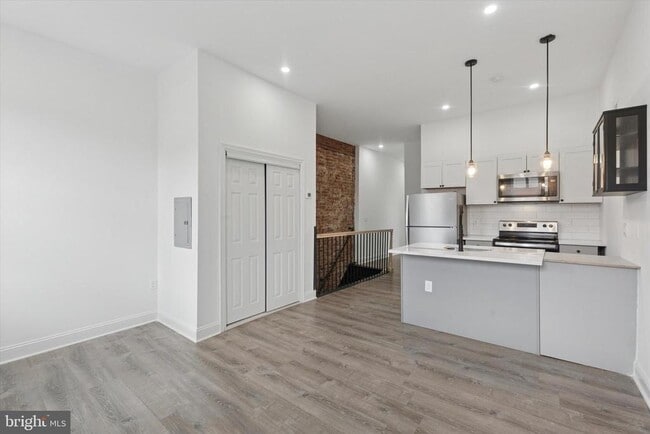 Building Photo - 1625 S 22nd St Rental
