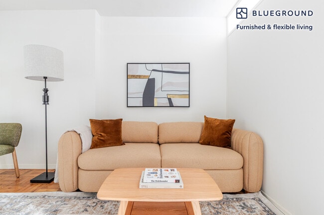 Photo - 300 E 46th St Unidad FL8-ID2164