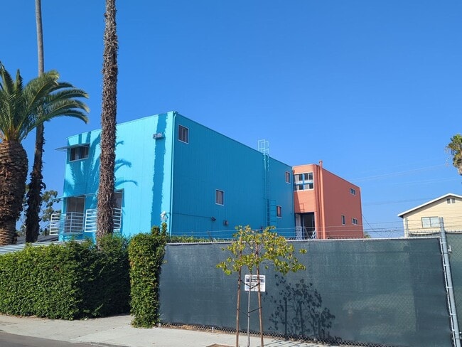 Building Photo - 915 Broadway St Unit 02