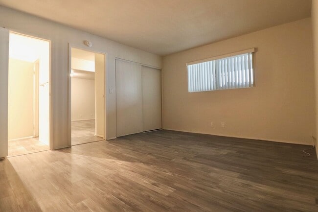 Photo - 241 Campbell Way Unidad B