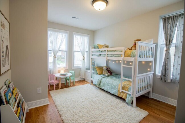 Photo - 3143 W Norris St Unit 2F