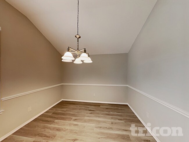 Photo - 8605 Autumn Creek Trail