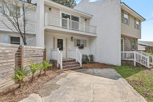 Photo - 958 Myrtle Ct