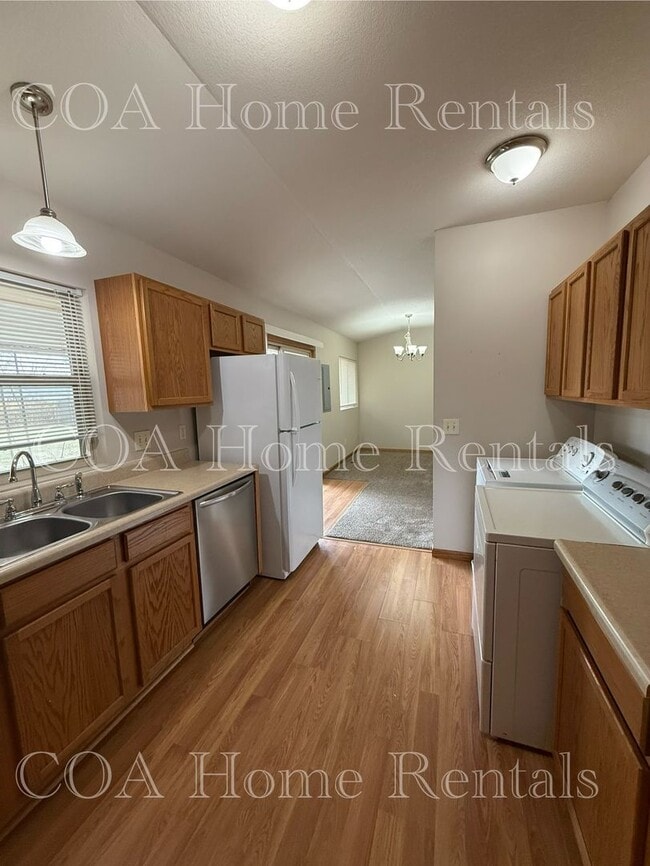 Photo - Great West Side Neighborhood