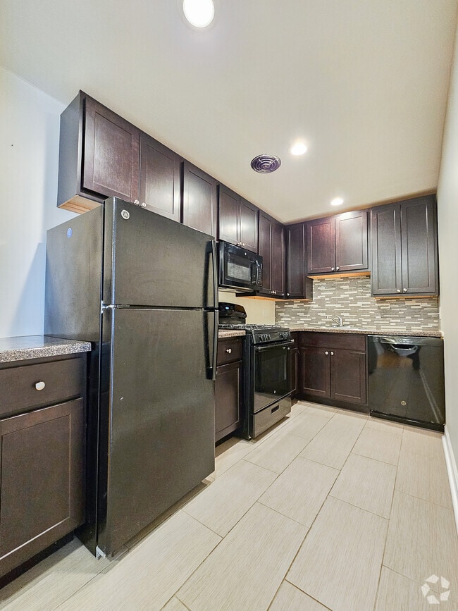 Building Photo - 1774 W Highland Ave Unit #306 Rental