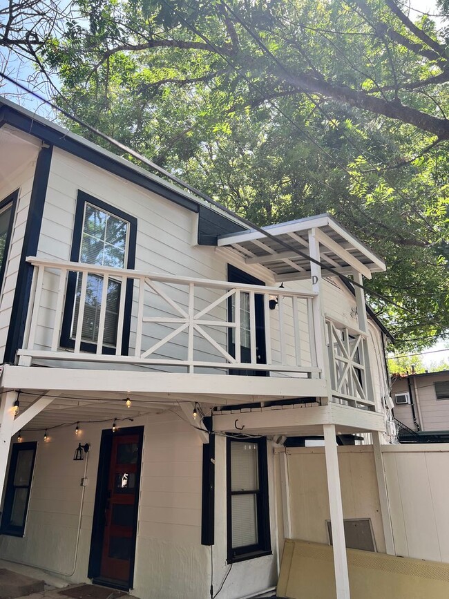 Building Photo - 4305 Avenue A Unit D Rental