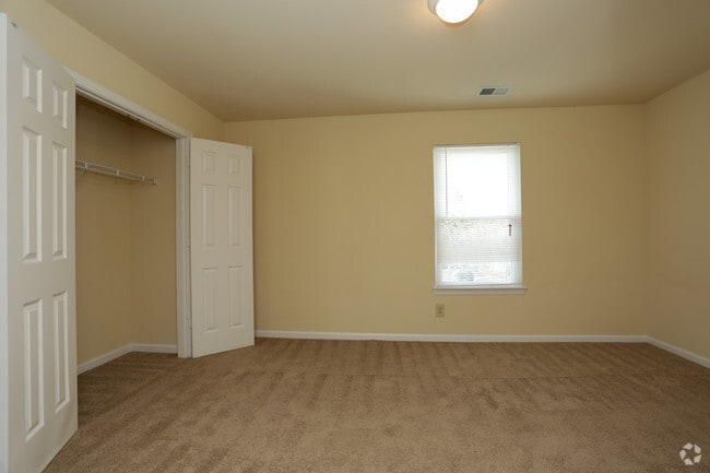 Bedroom - Regency at Longhill