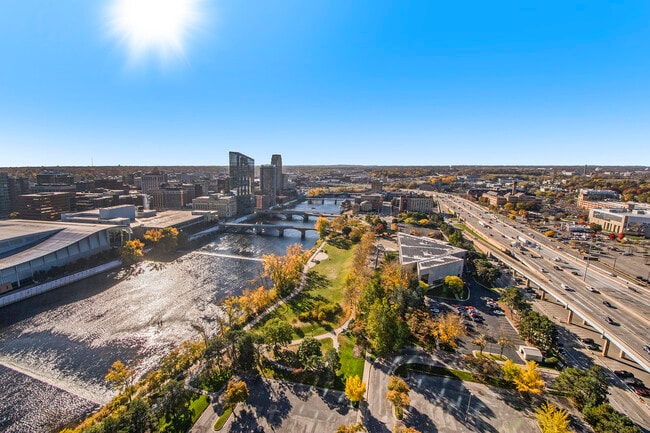 Photo - 335 Bridge St NW Unidad River House #1406