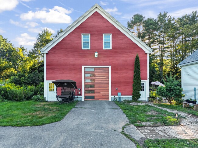 Photo - 464 Gray Rd