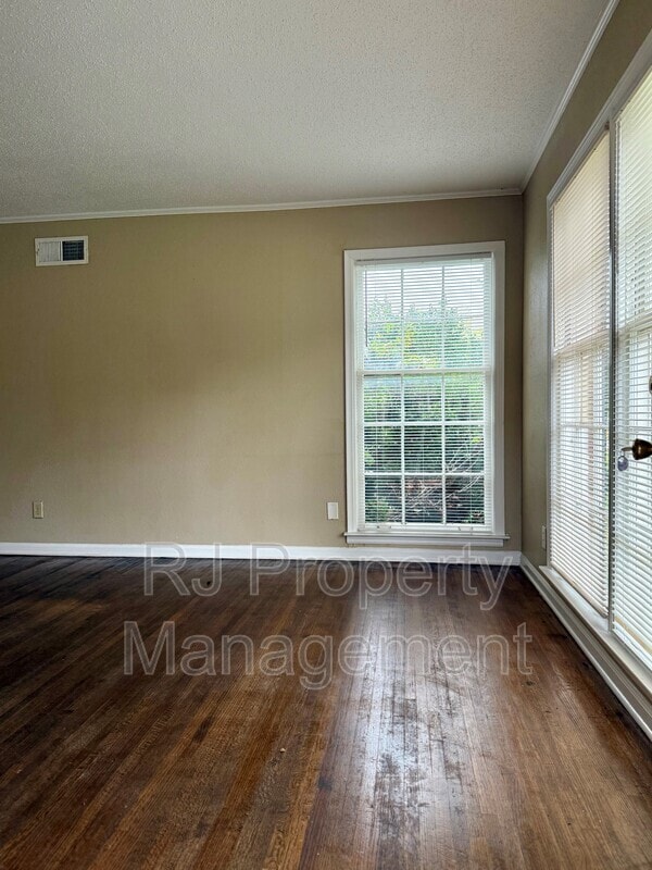 Building Photo - 3458 Sophia St