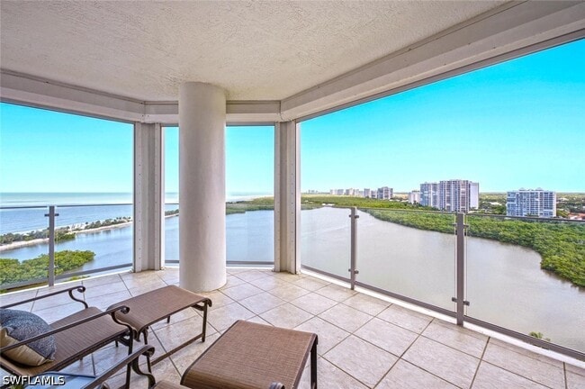 Photo - 60 Seagate Dr Unit 1606