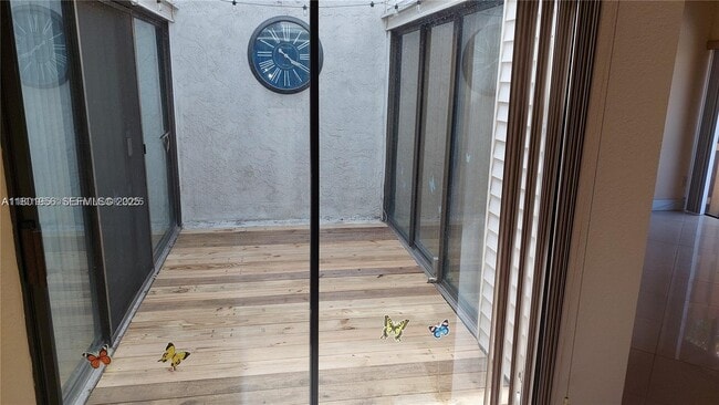 Photo - 2675 Parkview Dr S