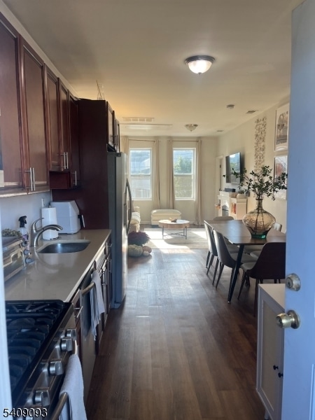 Photo - 144 Franklin St