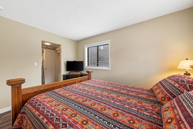 Photo - 1016 W Beaver Creek Blvd