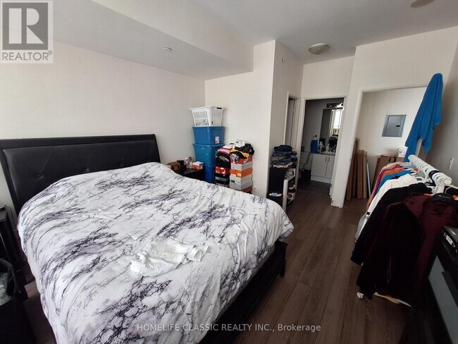 Photo - 2900 Highway No 7 Rd Unité 1401