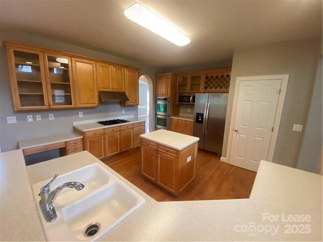 Photo - 8730 Devonshire Dr