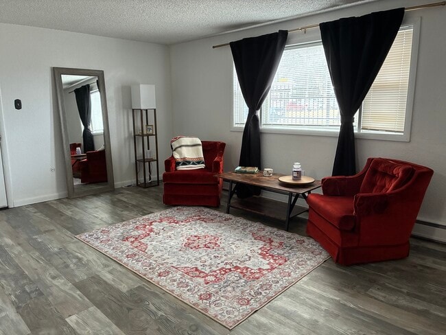 Photo - 2901 8th Ave N Unidad 2