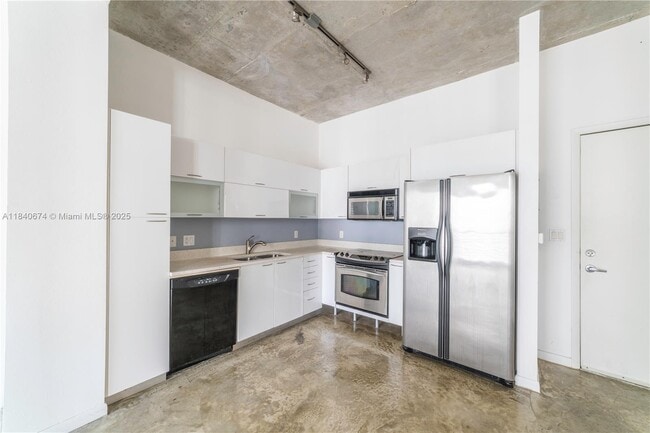Photo - 234 NE 3rd St Condo Unit 305