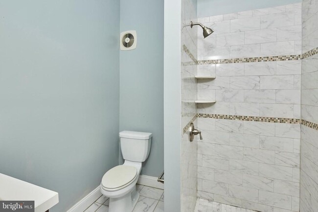 Photo - 1412 Delaware Ave Unidad A2