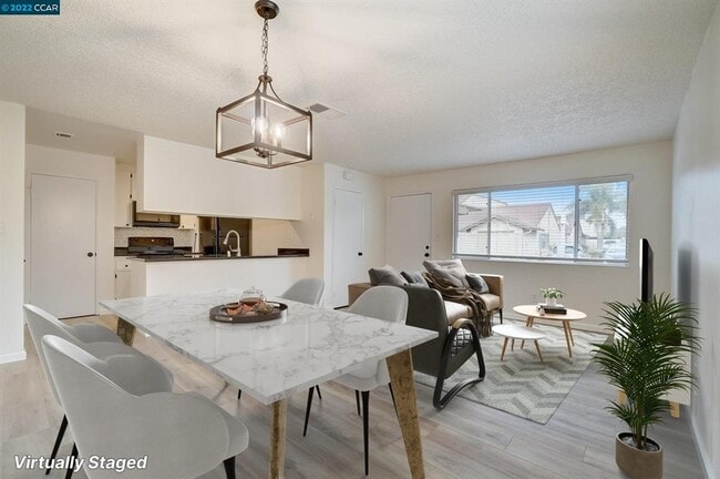 Photo - 2500 Florida Ln