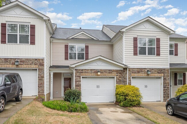 Photo - Charming 2-Bedroom Townhome Convenient to ...