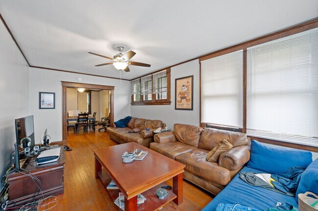 Photo - 635 Clemmer Ave