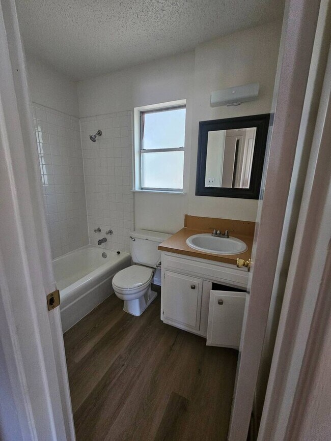 Photo - 8521 Dryfield Dr Unit B