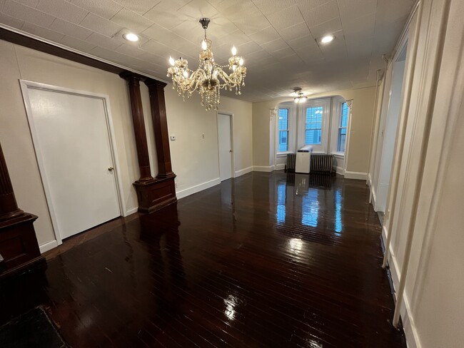 229 East Main Street Unit 229