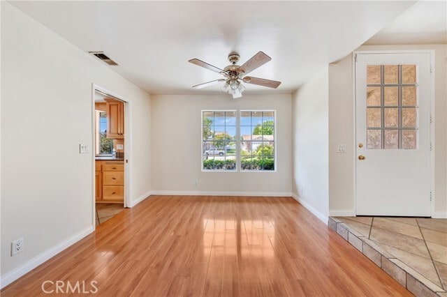 Photo - 156 Appletree Ave