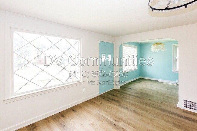 Photo - 18412 Waterbury Ave